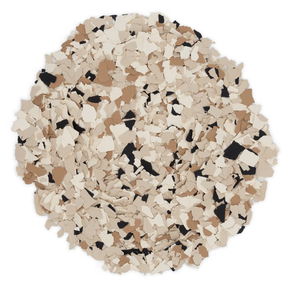 Circular arrangement of colored chips